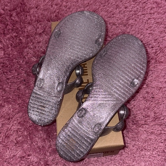 Steve Madden Zaza Bubble Jelly Sandals - Picture 5 of 5